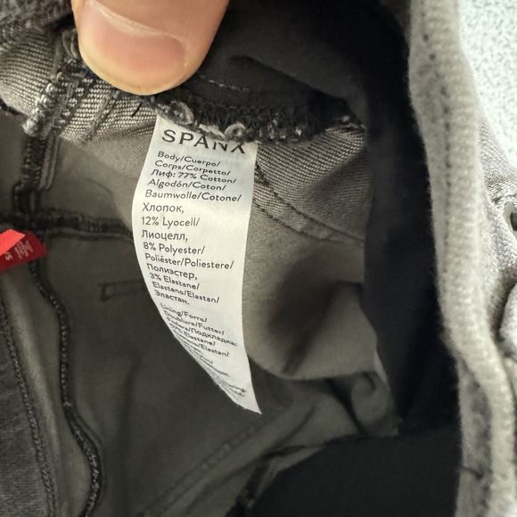 SPANX Jeans Womens S Gray Distressed Denim Pull On Skinny Raw Hem - Picture 9 of 9